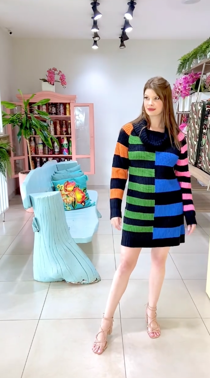 1071 | Vestido Curto Farm