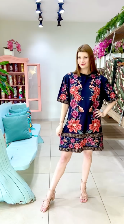1083 | Vestido Curto Farm